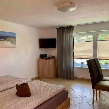 Mueritzurlaub An Der Kastanie In Tatil Evi *